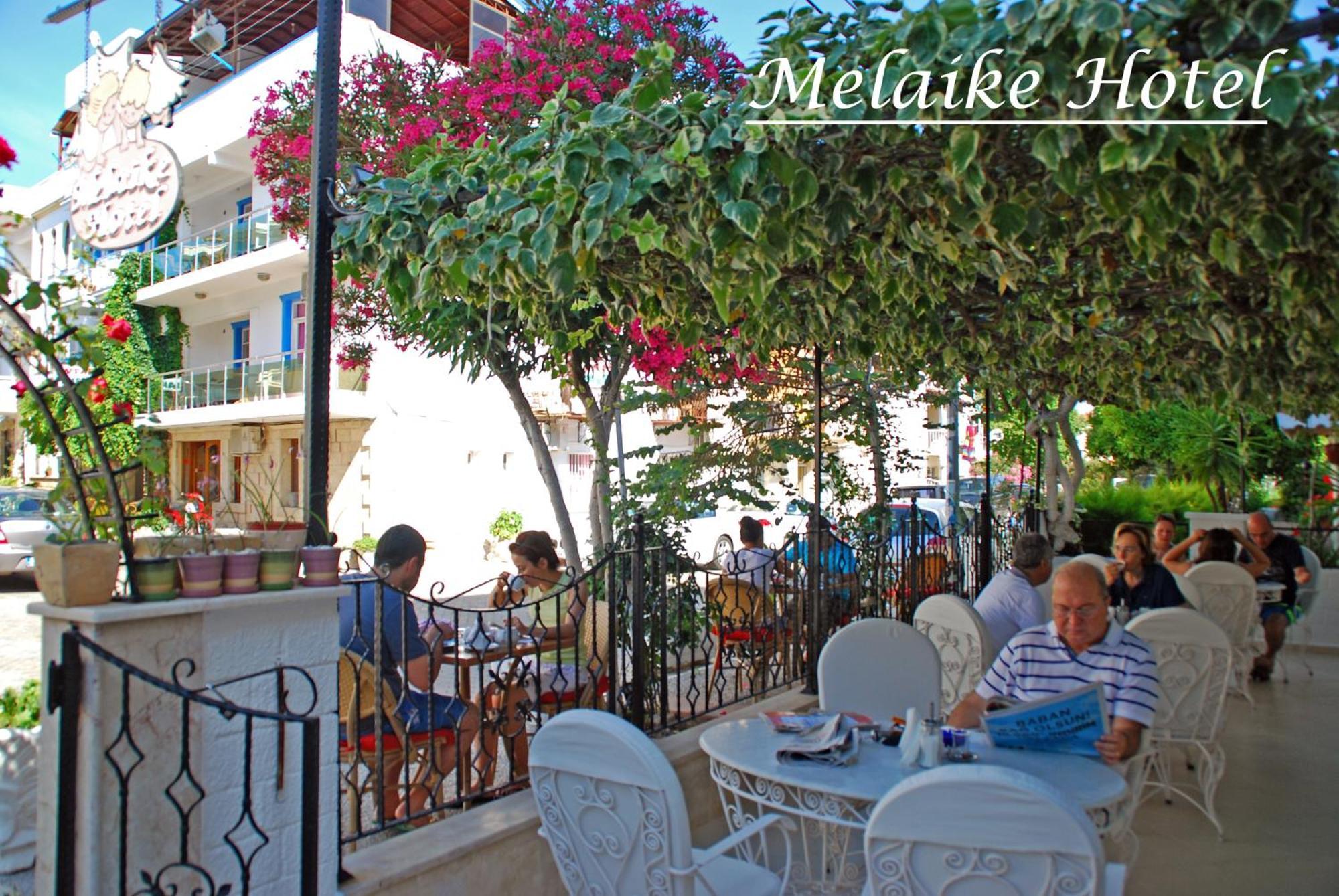 Melaike Hotel Foça Exterior photo