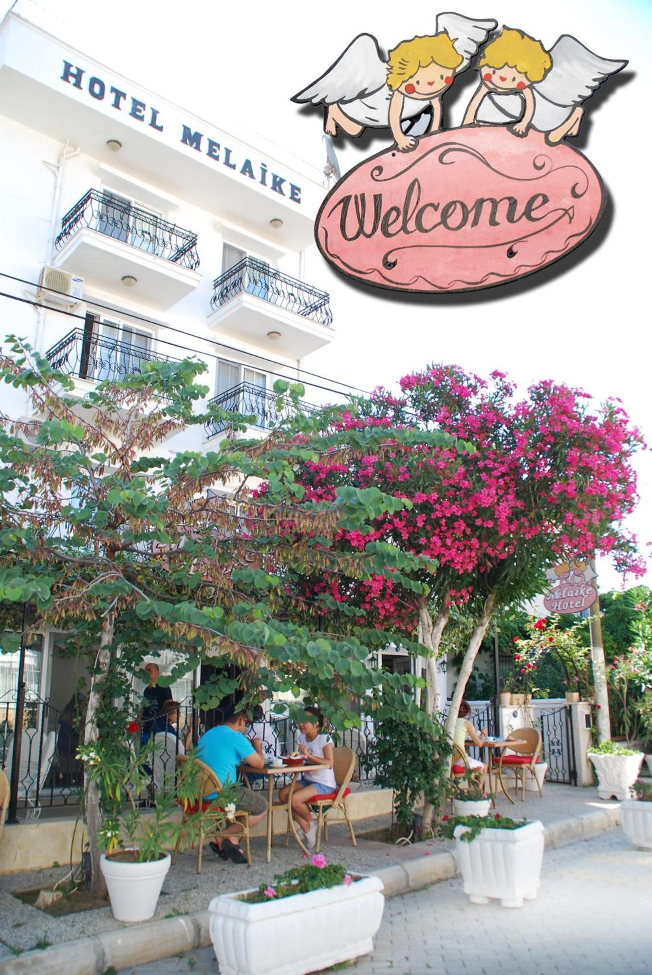 Melaike Hotel Foça Exterior photo